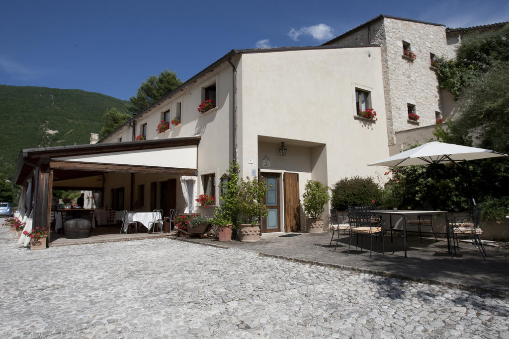 Hotel Locanda Cacio Re Vallo di Nera Exterior foto